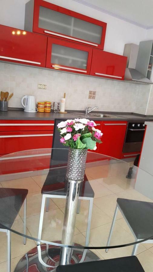 Ferienwohnung Apartman Luly Kaštela Exterior foto