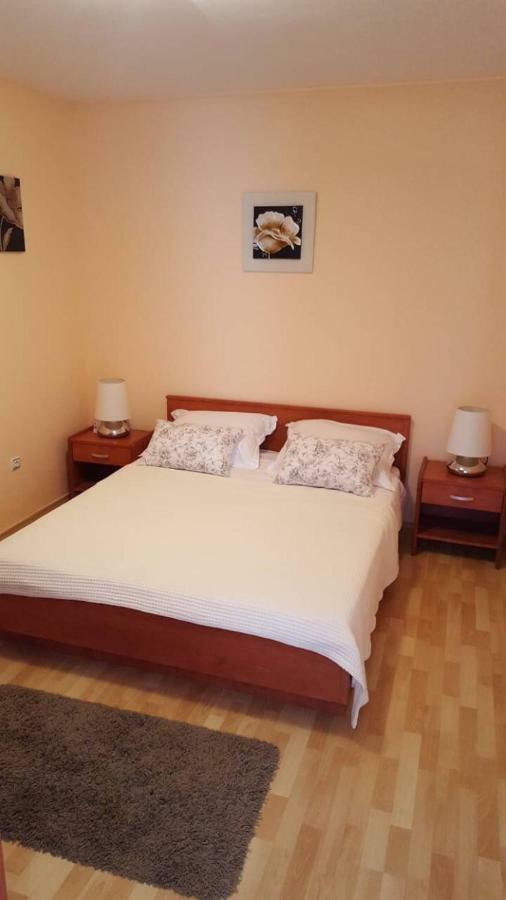 Ferienwohnung Apartman Luly Kaštela Exterior foto