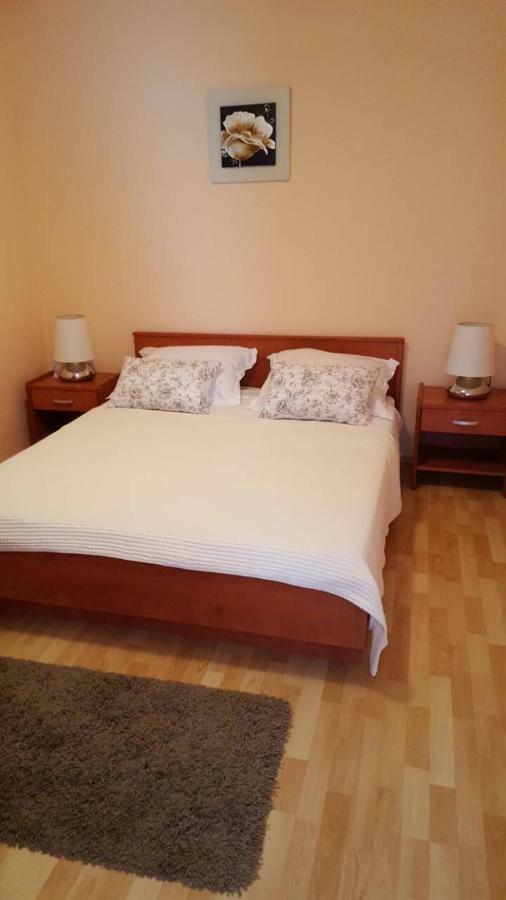 Ferienwohnung Apartman Luly Kaštela Exterior foto