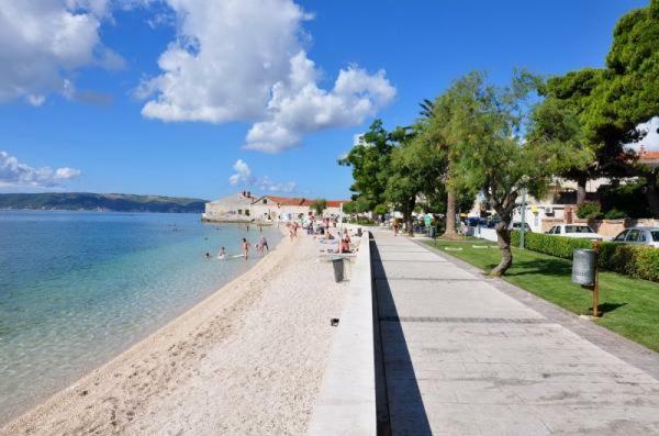 Ferienwohnung Apartman Luly Kaštela Exterior foto