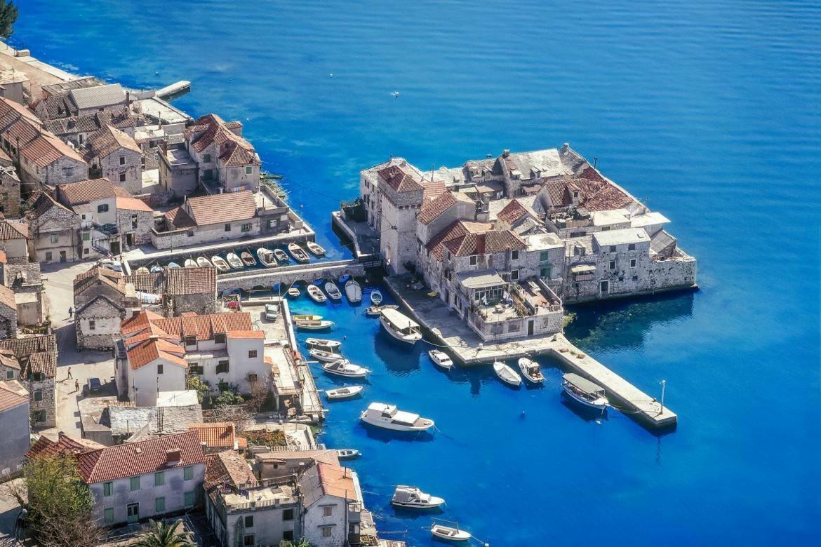 Ferienwohnung Apartman Luly Kaštela Exterior foto